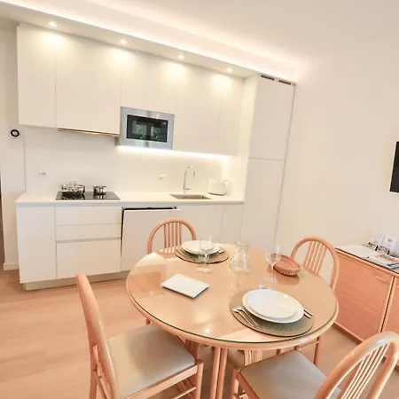Villa Phoenix - Lake Apartments Riva del Garda Exterior foto