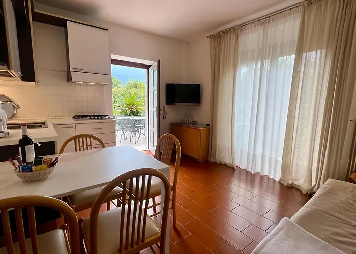 Villa Phoenix - Lake Apartments