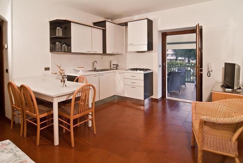 Aparthotel Phoenix - Lake Riva del Garda