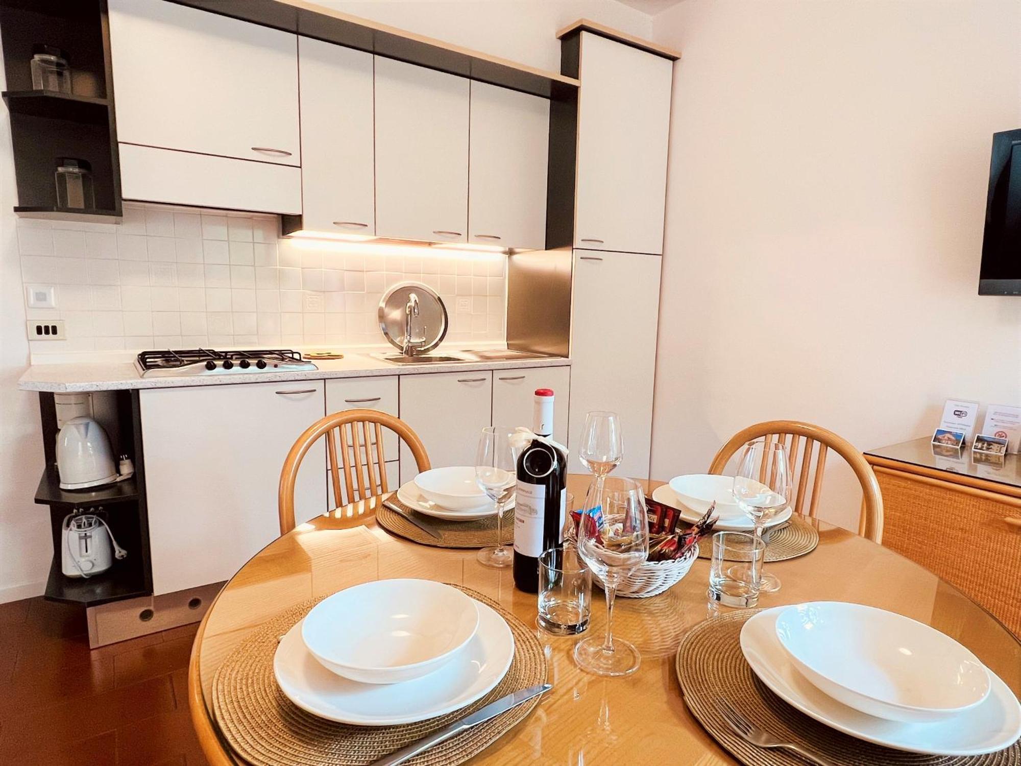 Aparthotel Phoenix - Lake Riva del Garda